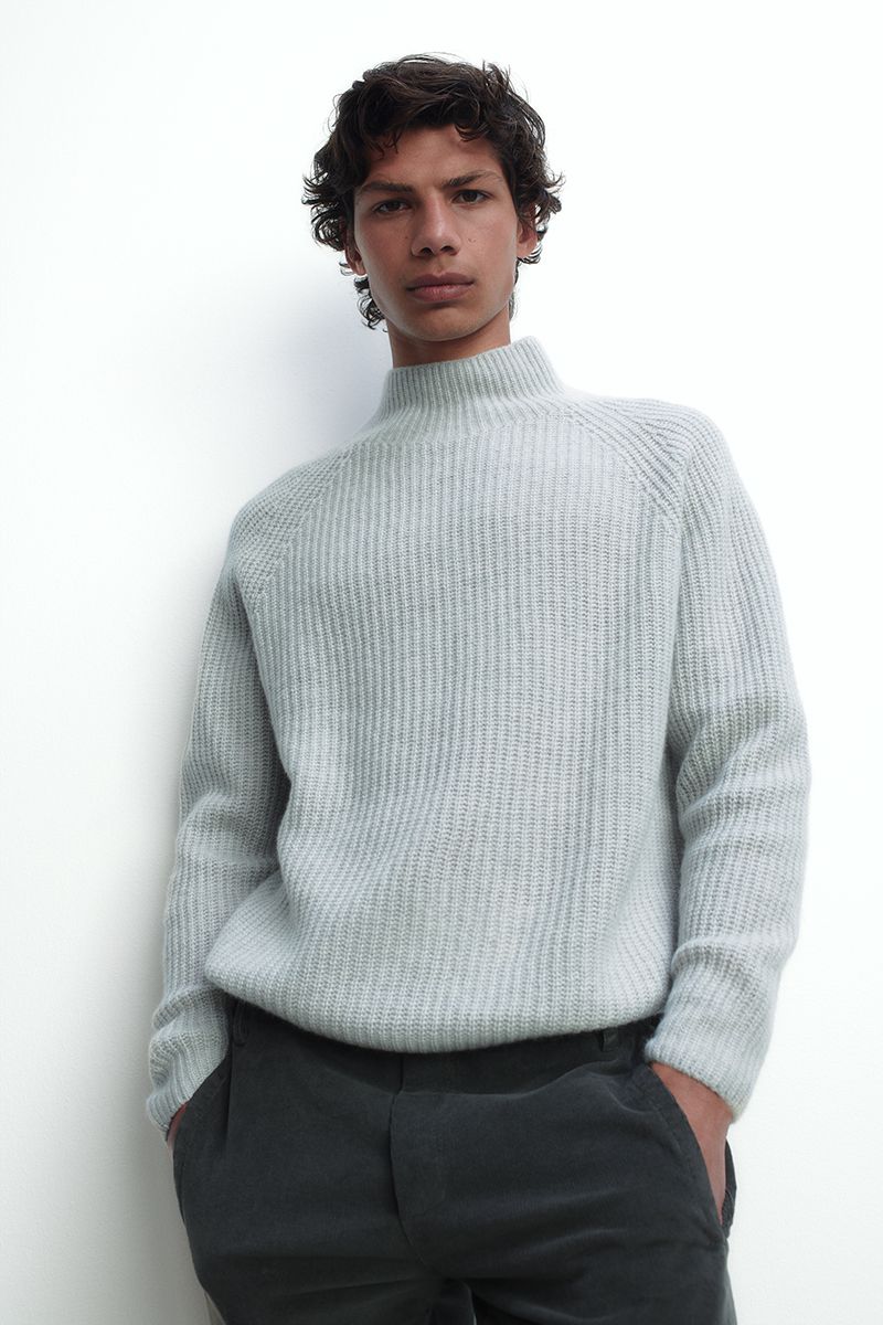 Cashmere sweater with funnel neck