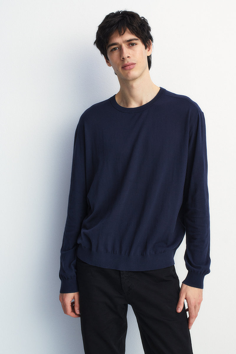 Ultralight cotton sweater with round neck