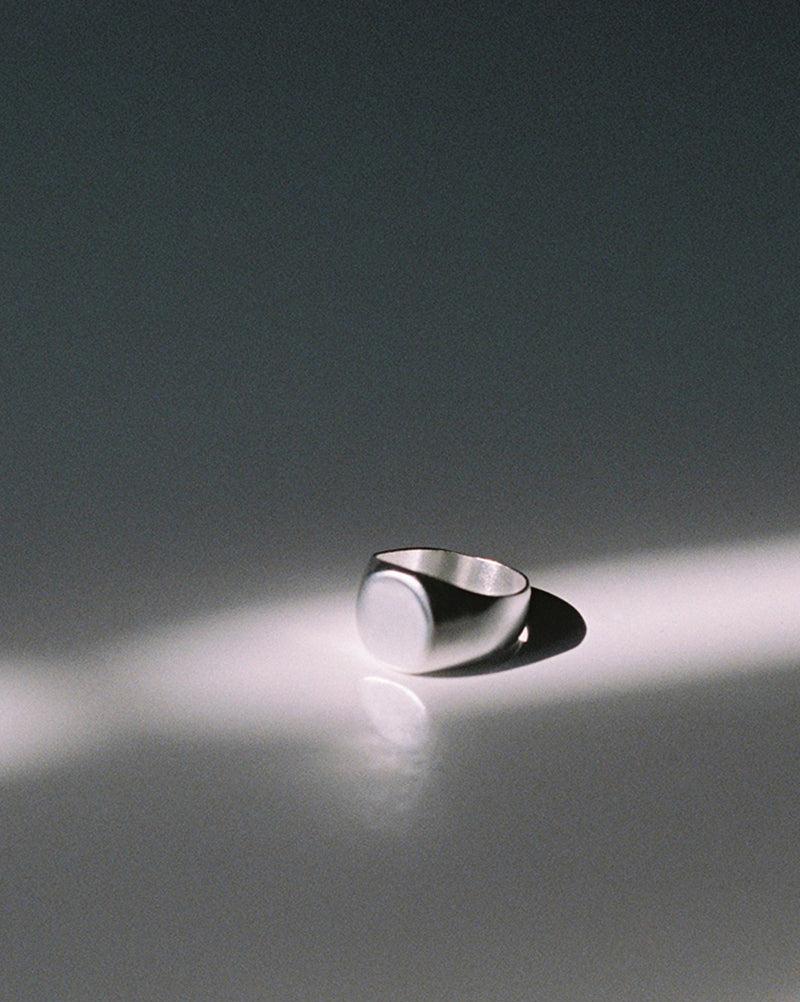 Anillo sello bañado en plata