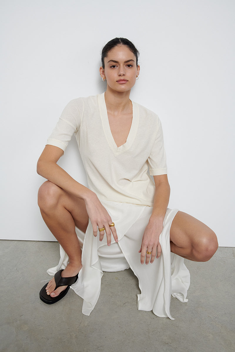 Leather 'flip flop' sandal with cushioned sole