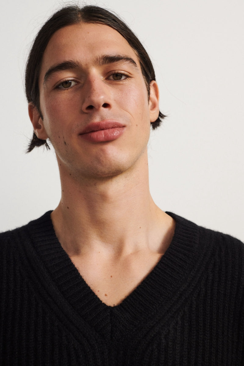 Jersey grueso de cashmere con cuello V