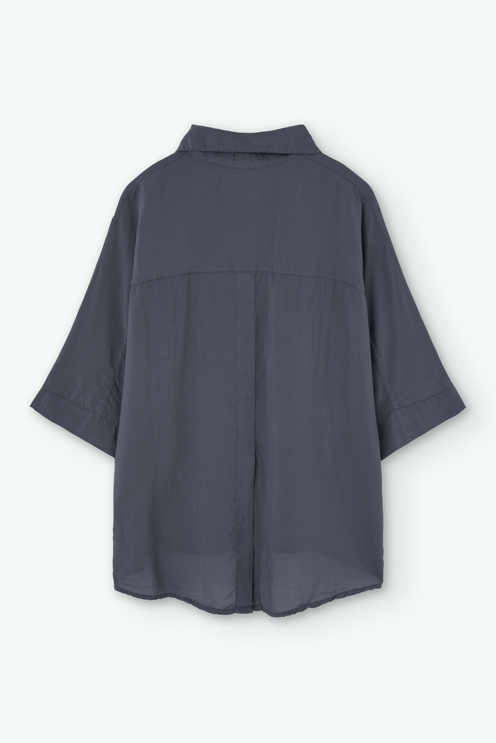 Blusa con cuello polo