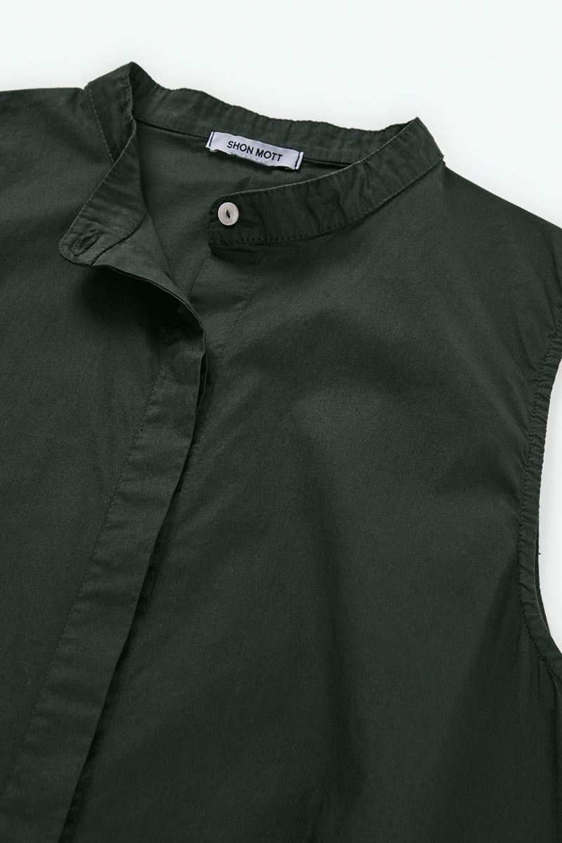 Vestido con cuello mao