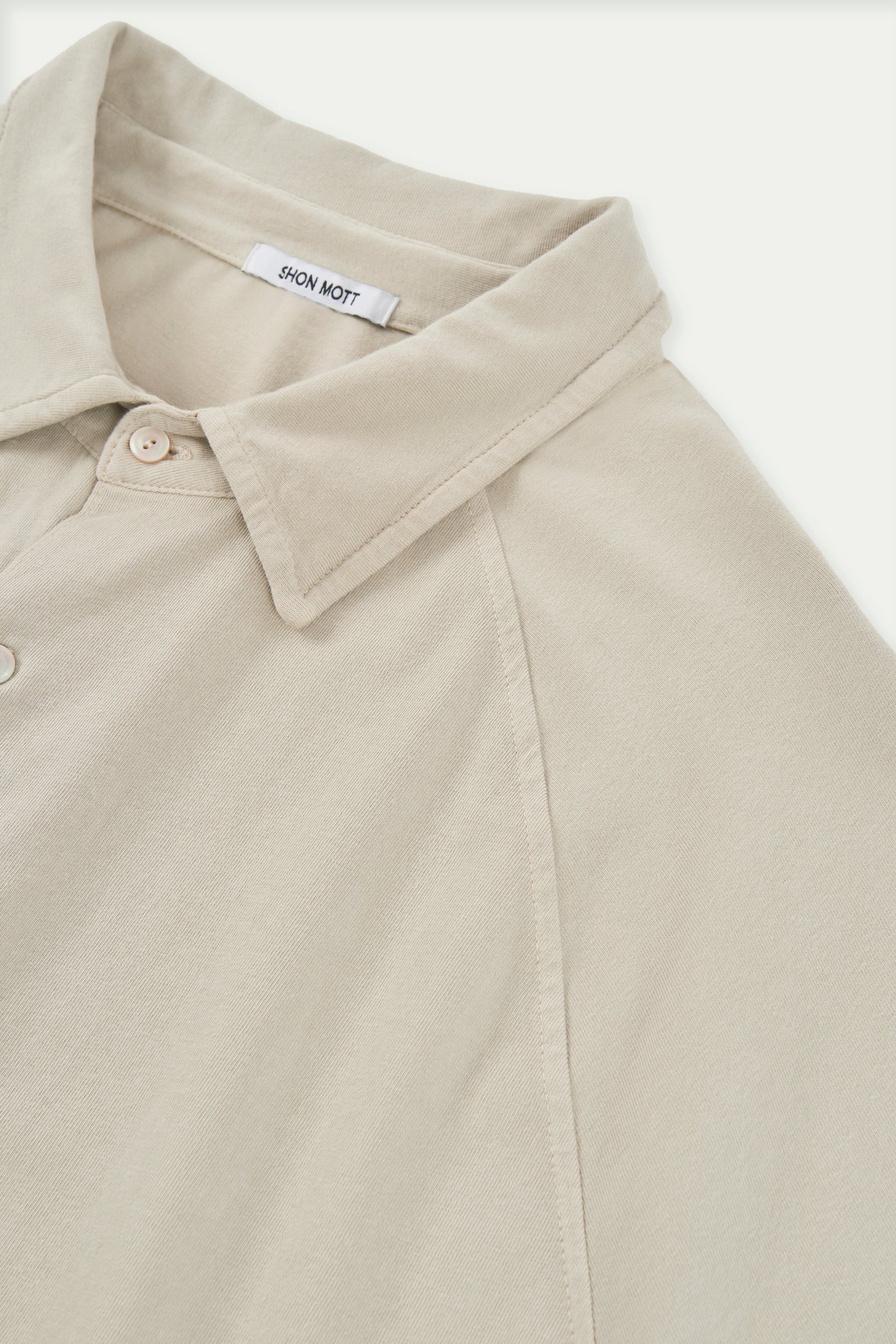 Cotton shirt with ranglan sleeve