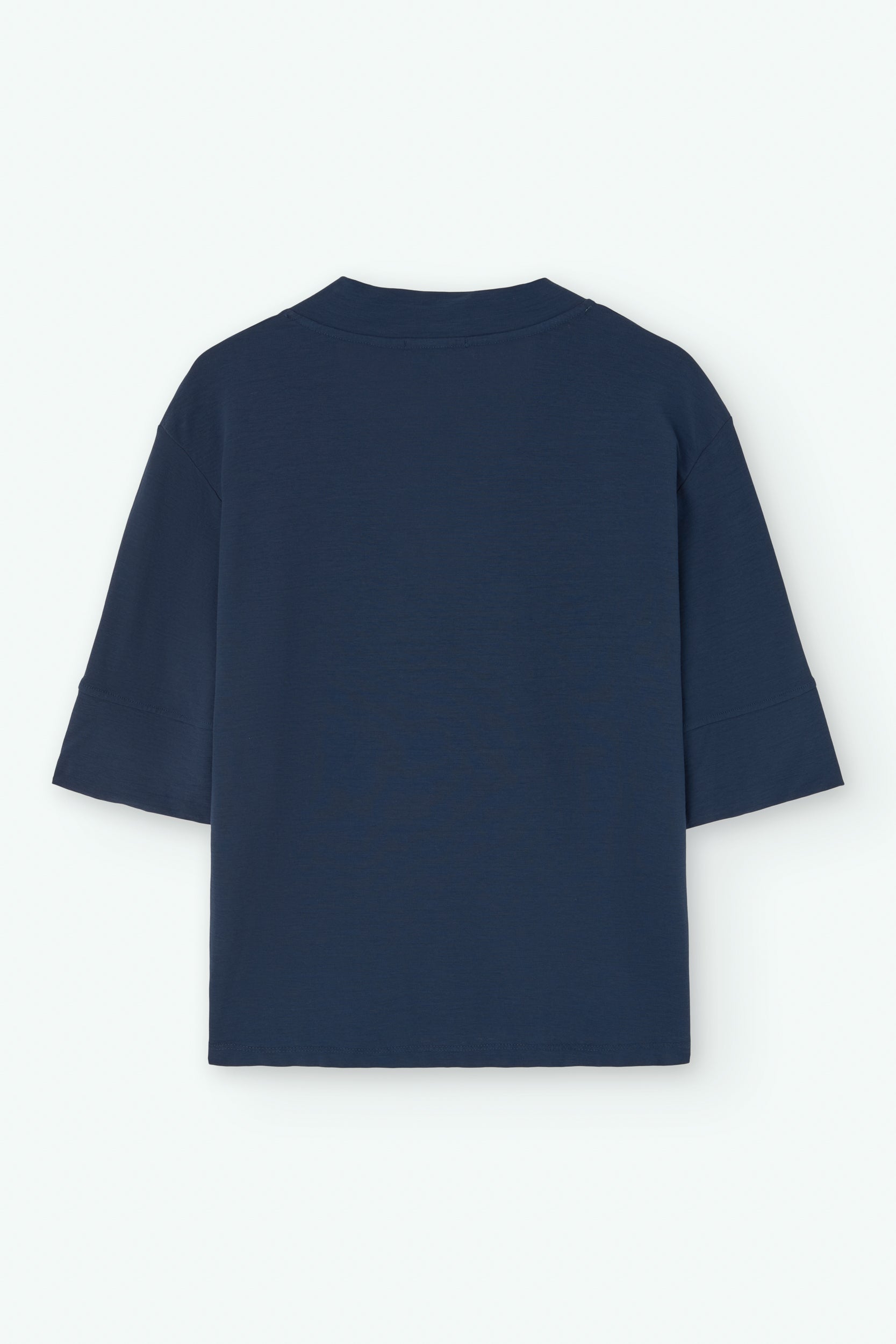 Camiseta de algodón cuello pico