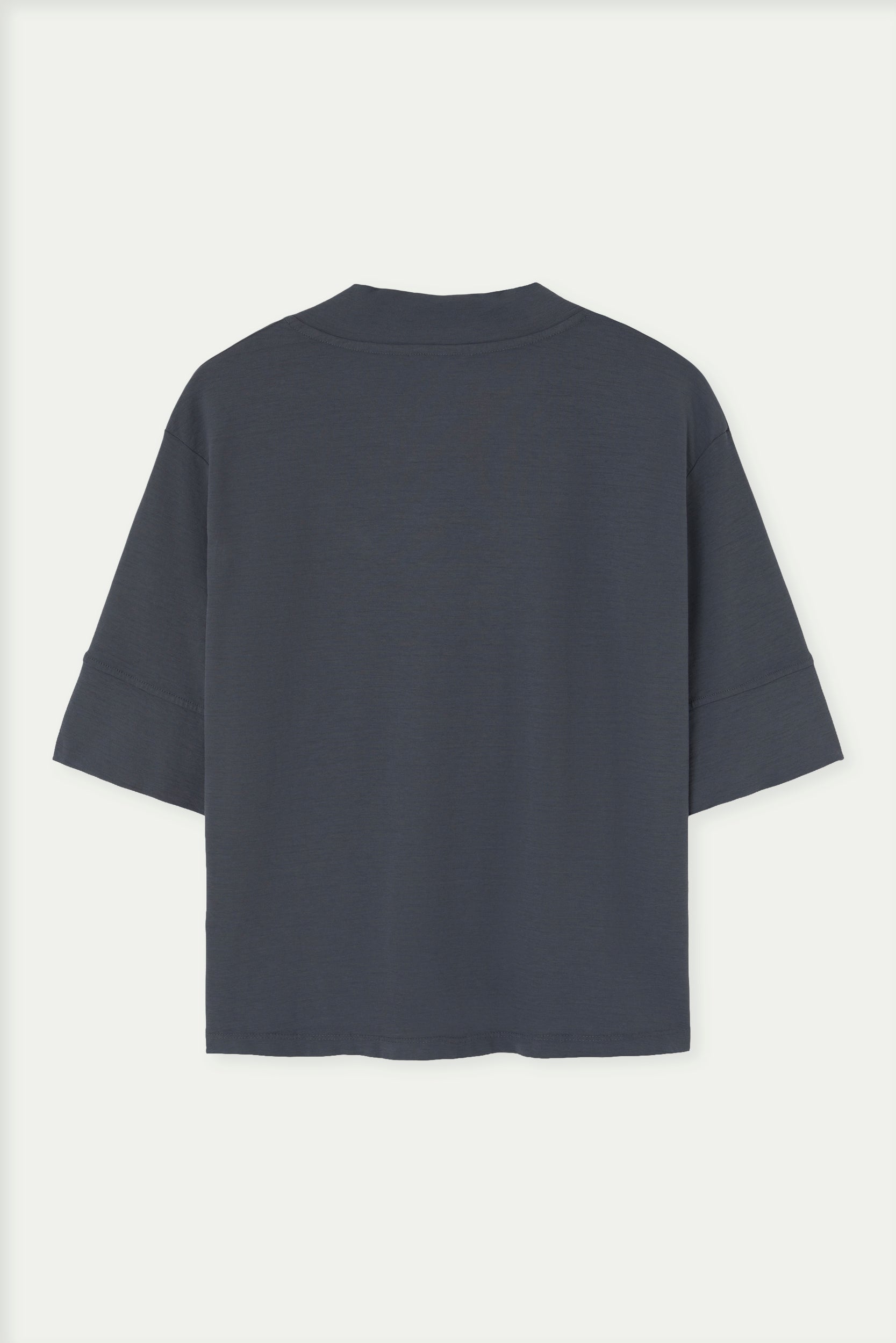 Camiseta de algodón cuello pico