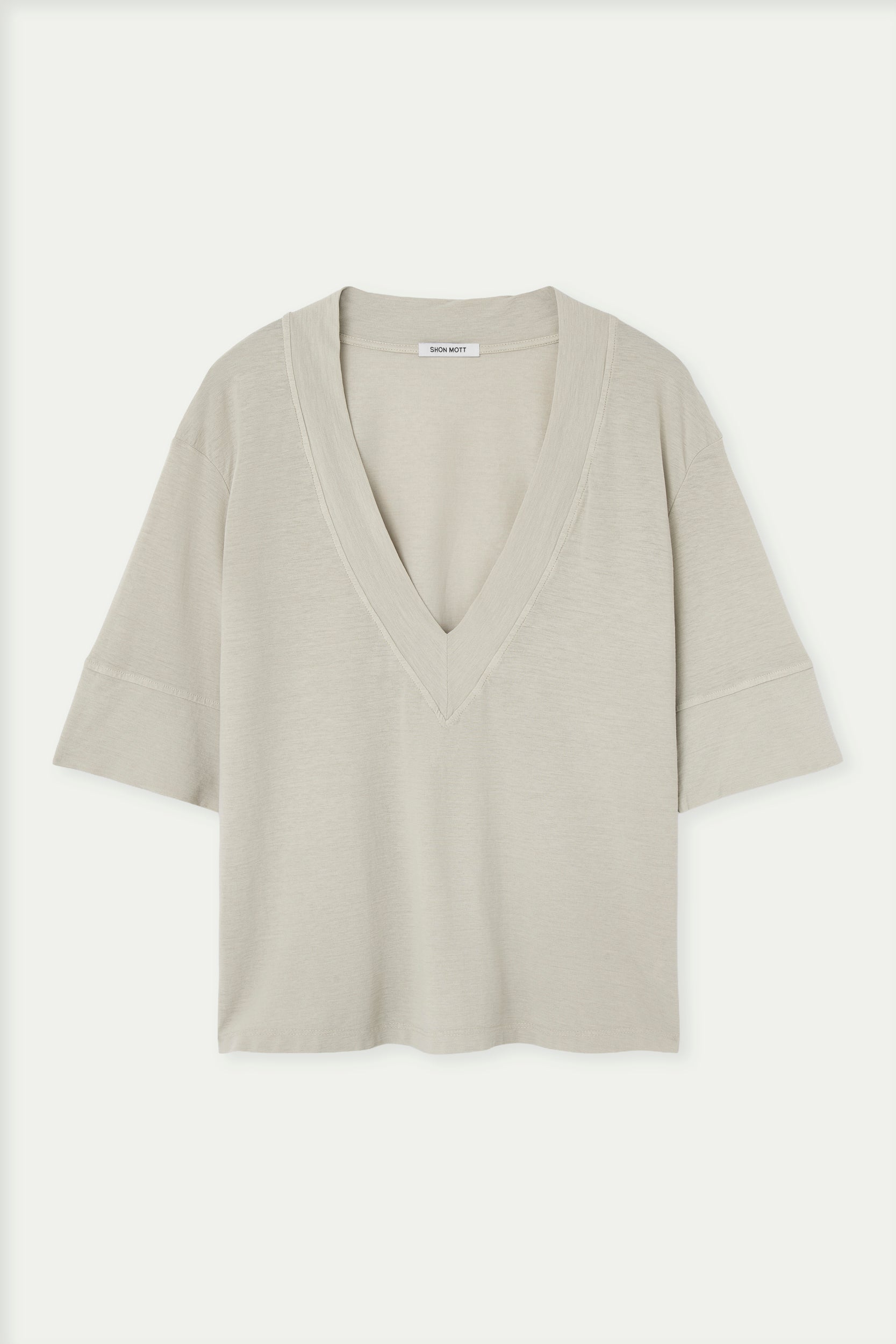 Camiseta de algodón cuello pico