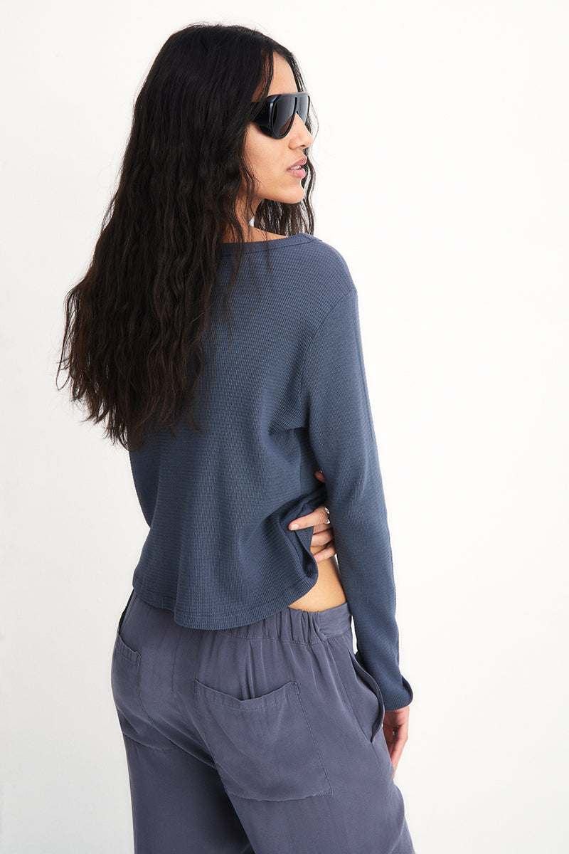 Cotton long-sleeve shirt woven in honeycomb pattern