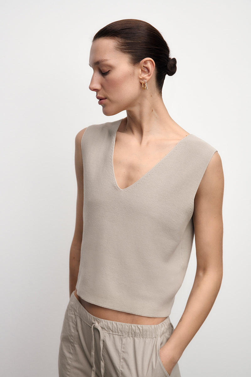 Ultralight V-Neck Vest