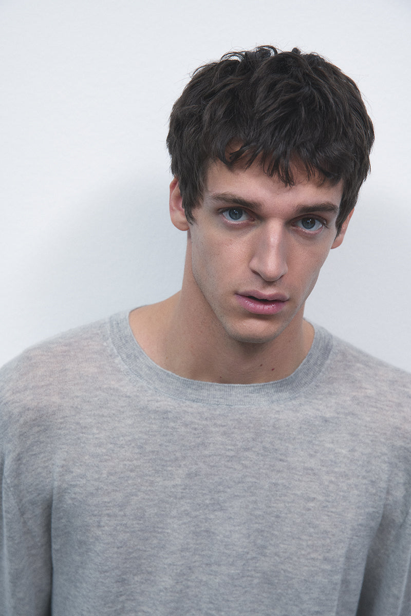 Basic light cashmere sweater