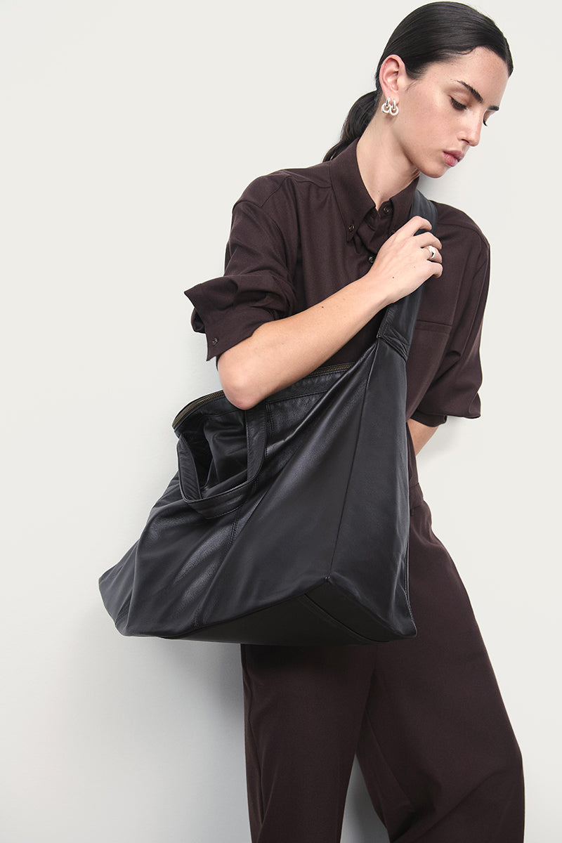 Large travel bag