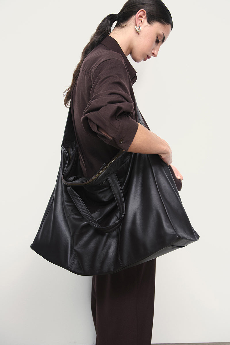 Large travel bag