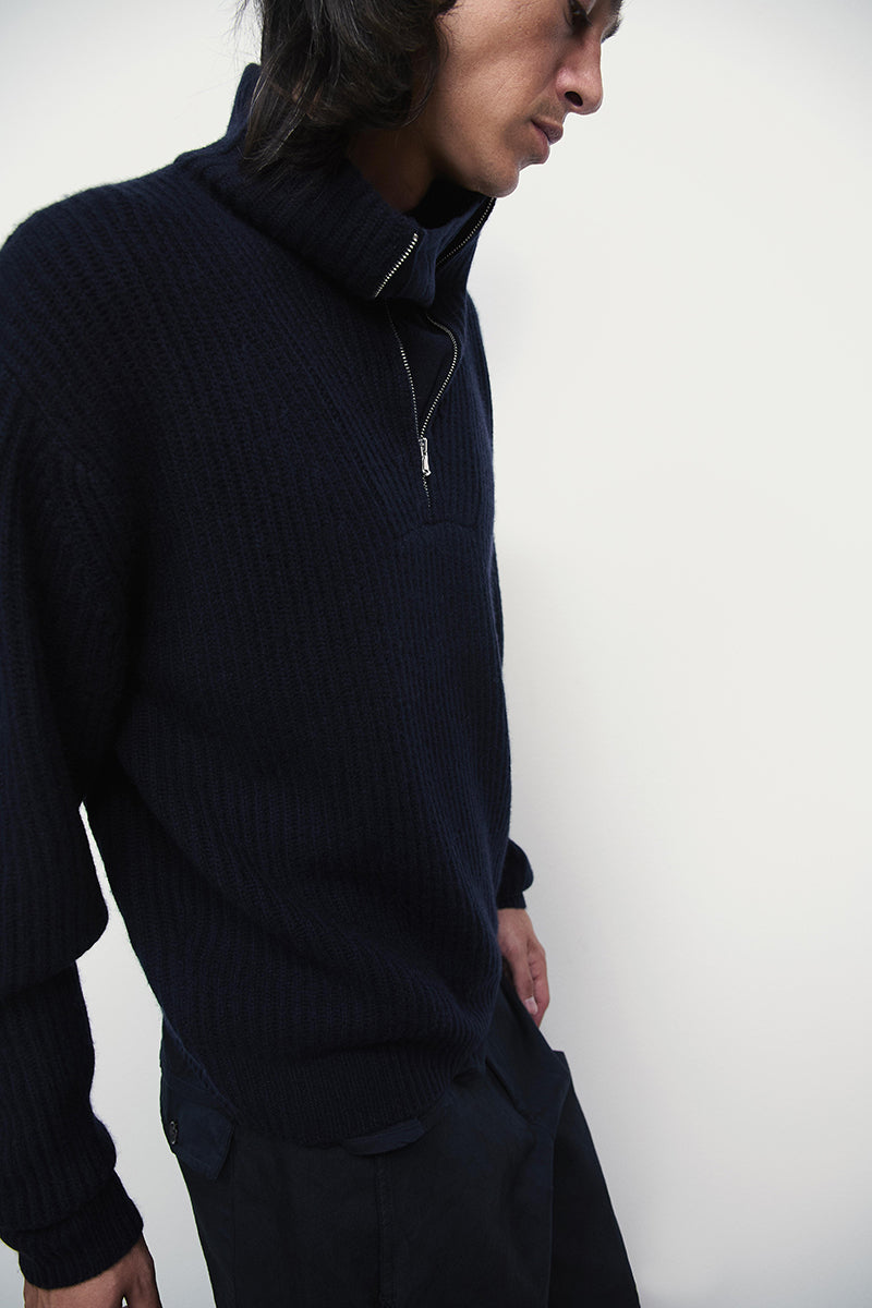 #color_deep blue