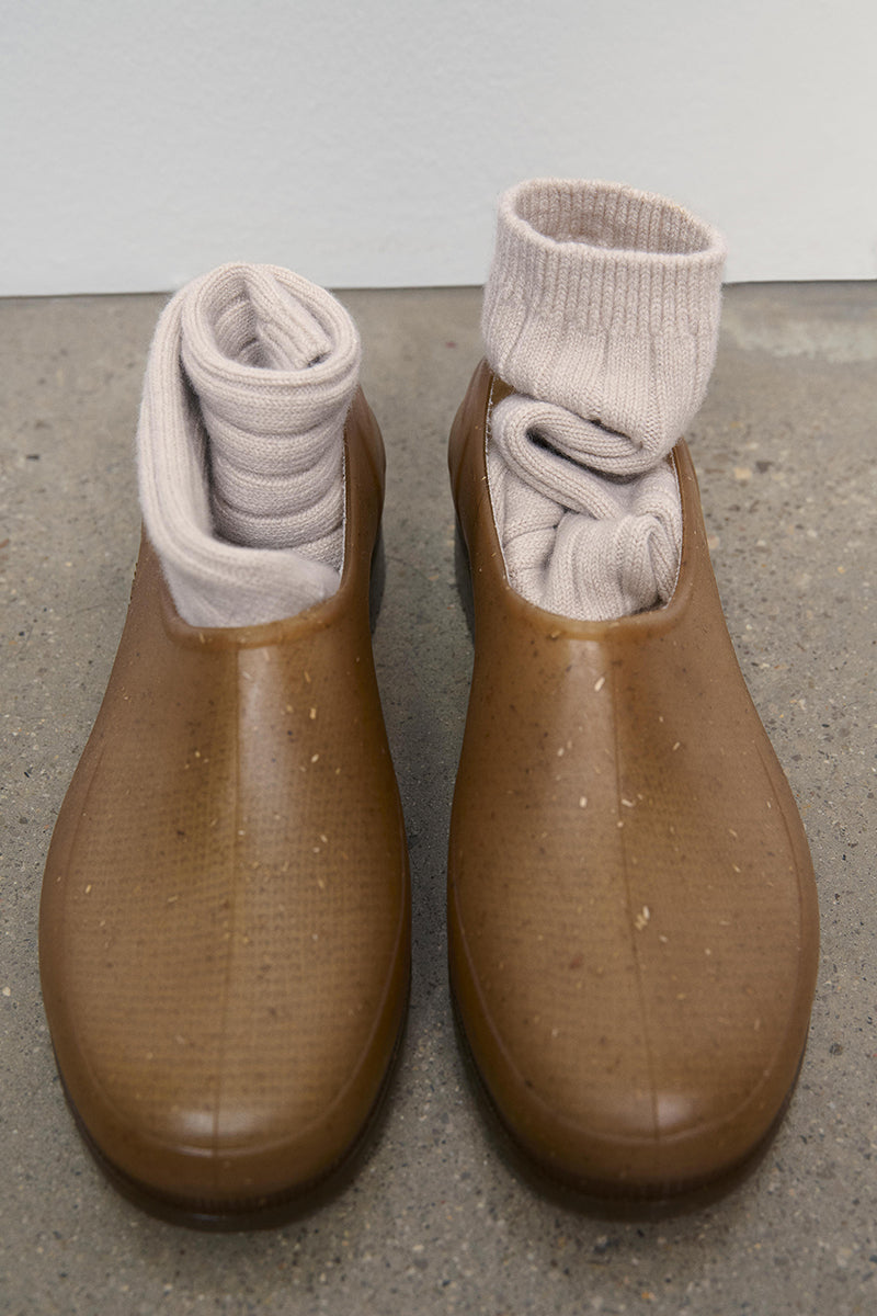 #color_dark beige