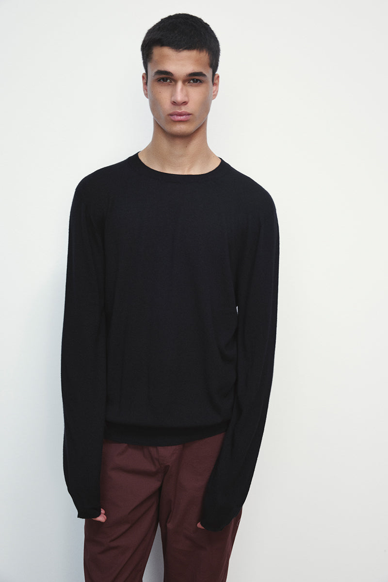 Basic light cashmere sweater