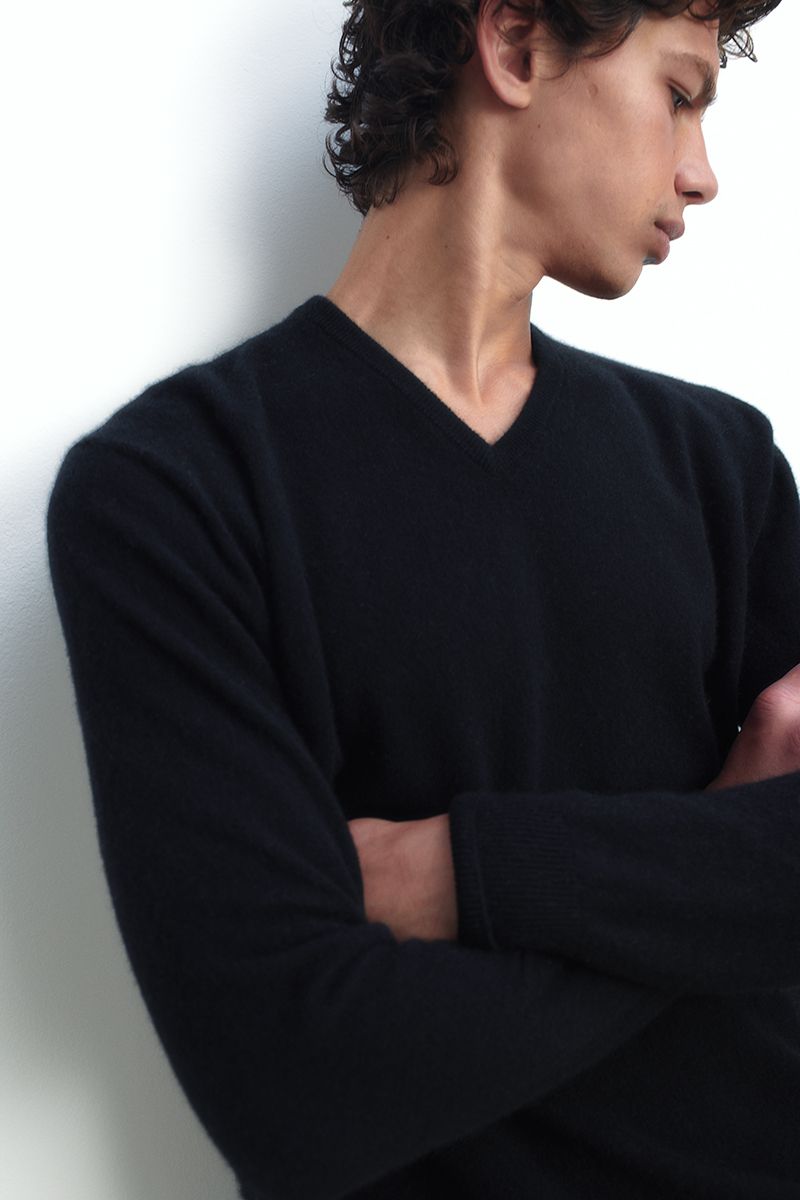 Cashmere sweater with collar