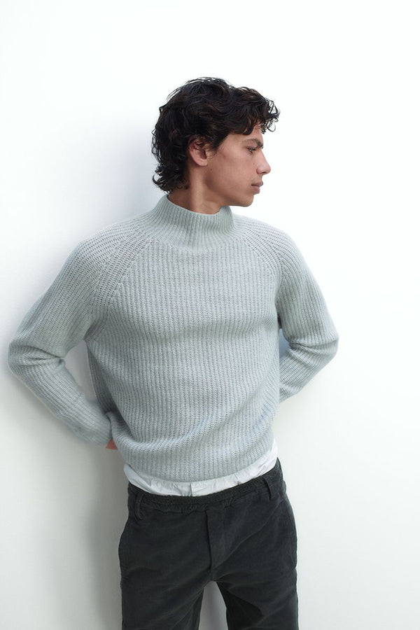 Cashmere sweater with funnel neck