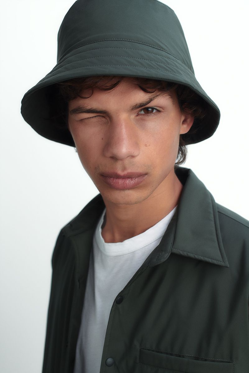 Quilted waterproof bucket hat