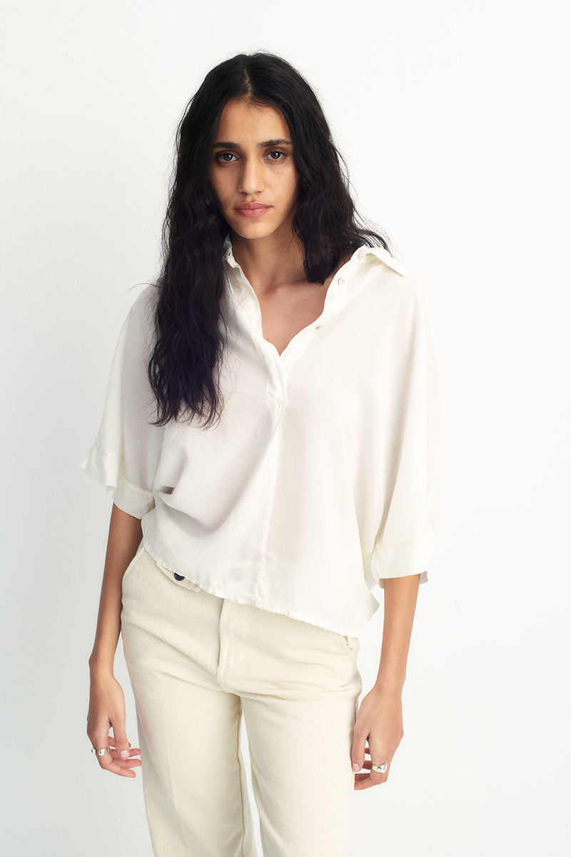 Ultralight blouse with Japanese sleeves