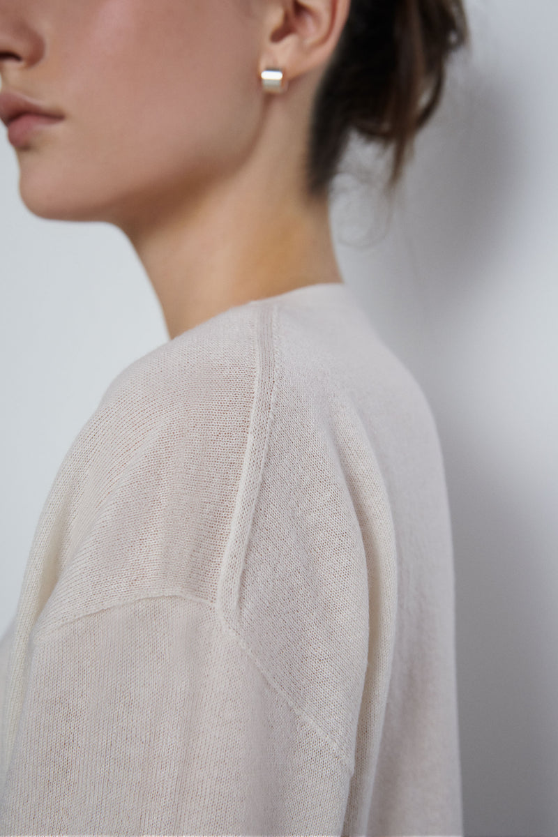 Jersey de cashmere ultrafino con sperturas laterales
