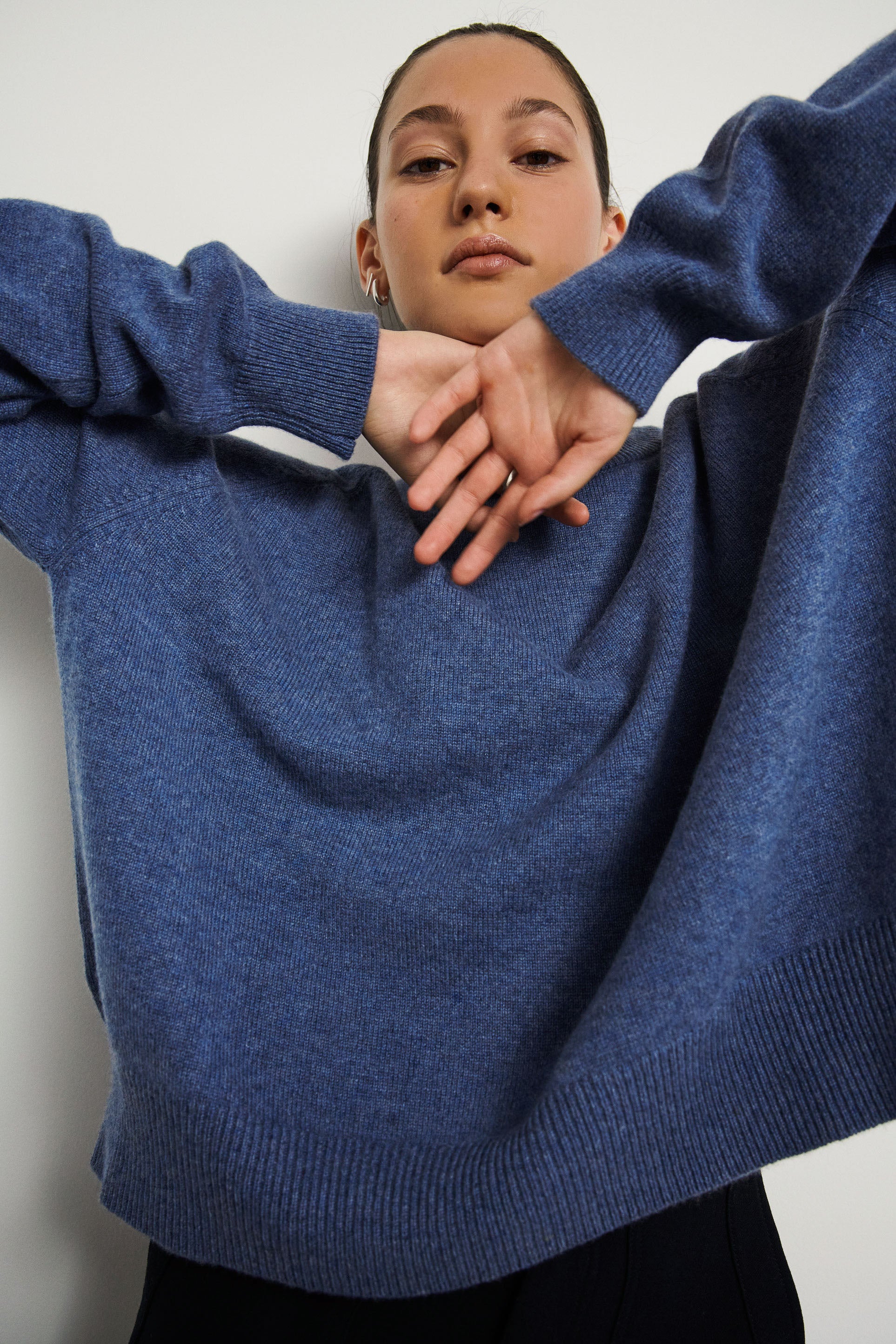 Oversized cashmere sweater