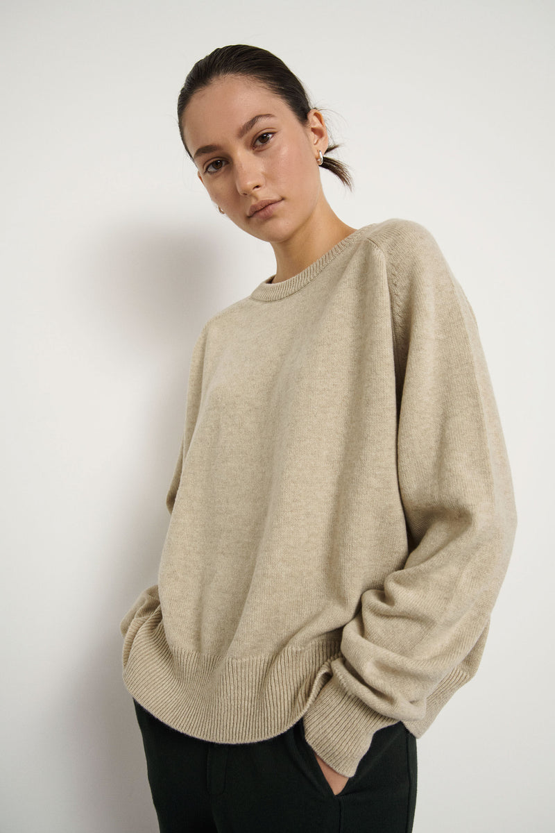 Oversized cashmere sweater