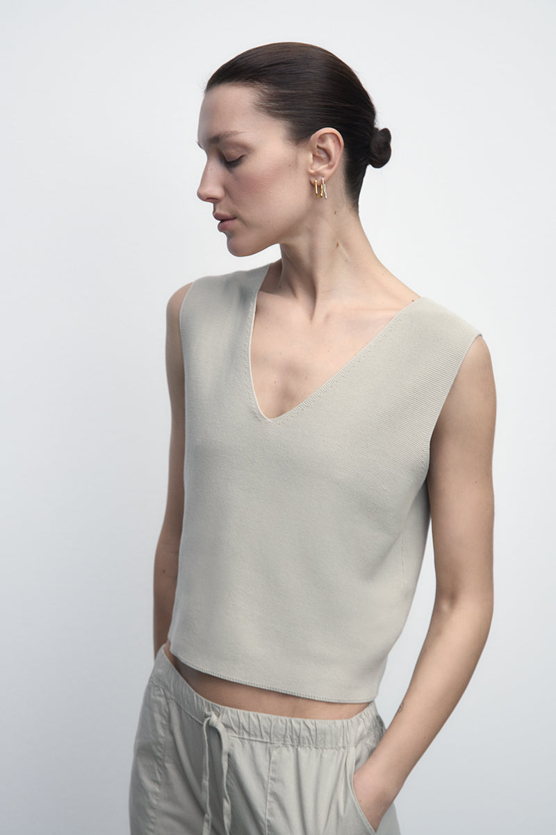 Ultralight V-Neck Vest