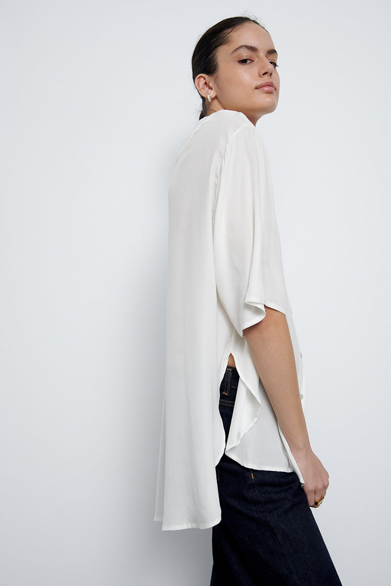 Oversized silk shirt with short sleeves