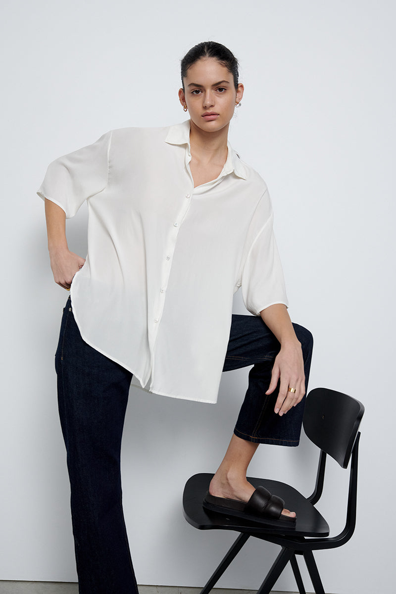 Oversized silk shirt with short sleeves