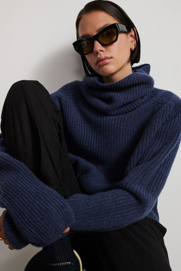 Oversized cashmere sweater with turn-down collar