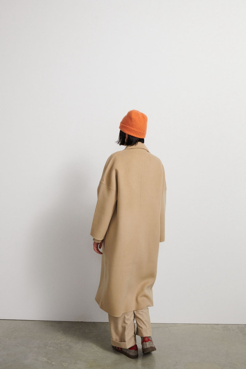 Abrigo con fit oversize de lana y cashmere