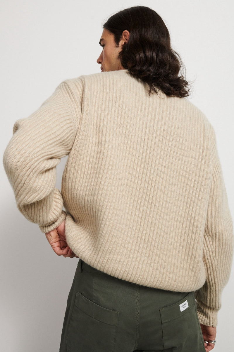 Thick cashmere V-neck sweater