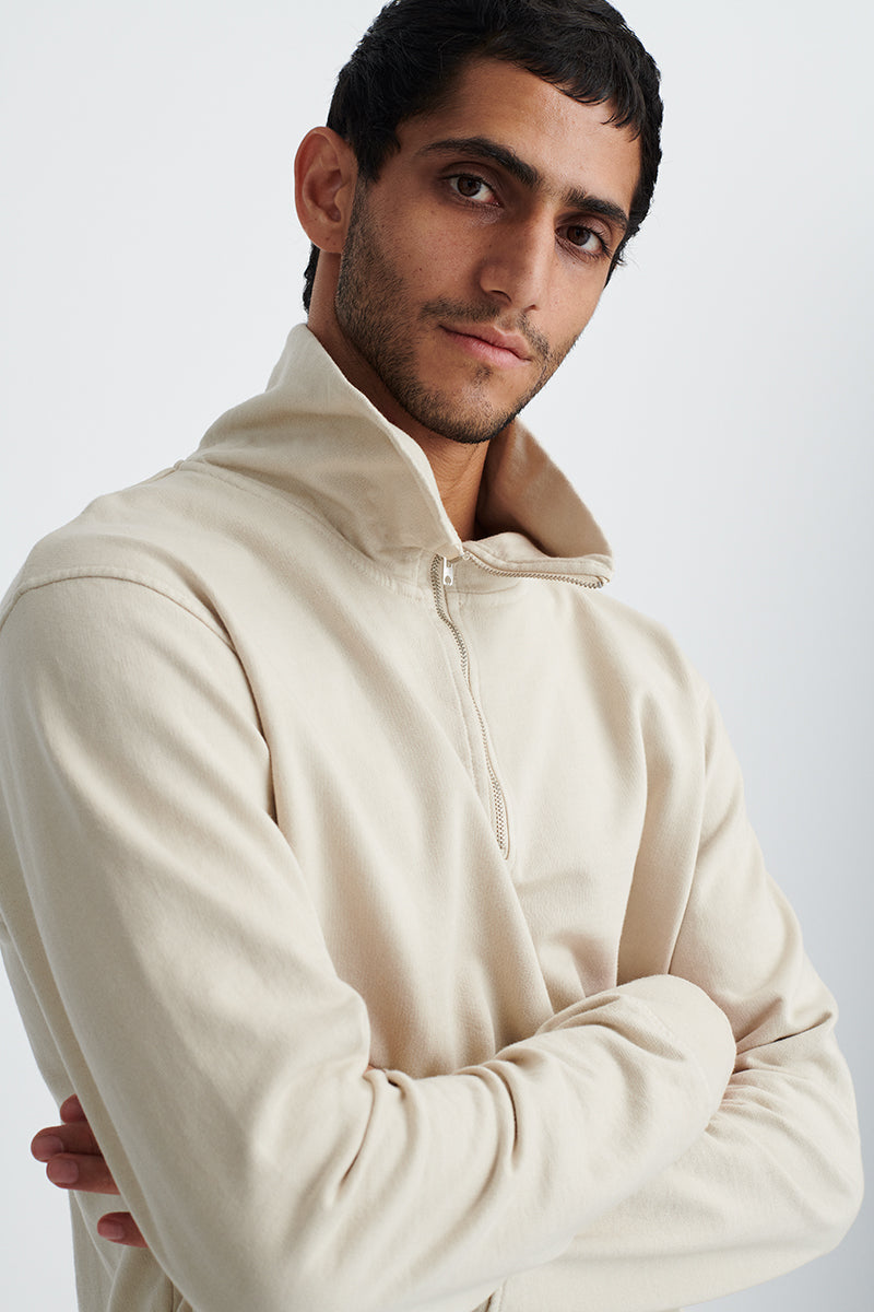 Sweatshirt with high collar