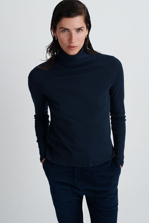 T-shirt in cotton micro-rib with high neckline