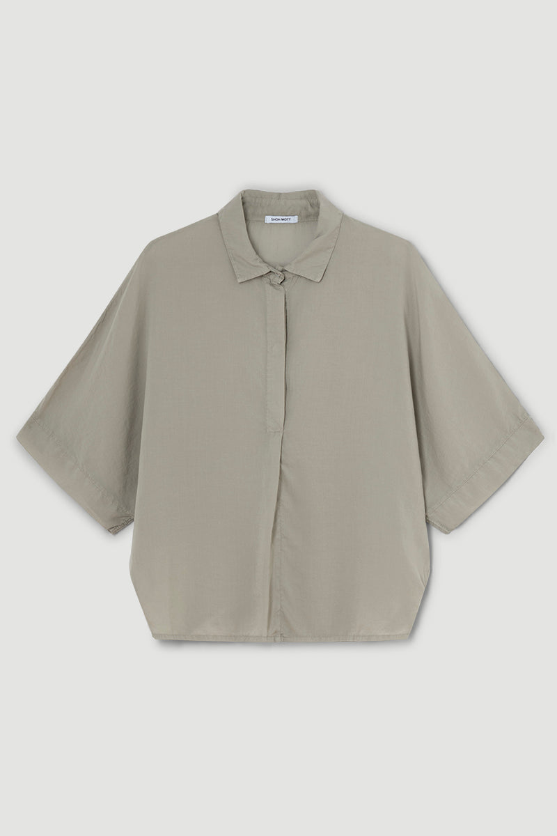 Ultralight blouse with Japanese sleeves