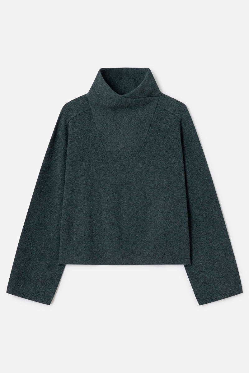 Cashmere sweater with high neck