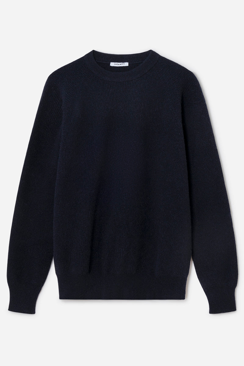 Cashmere sweater with raglan sleeves
