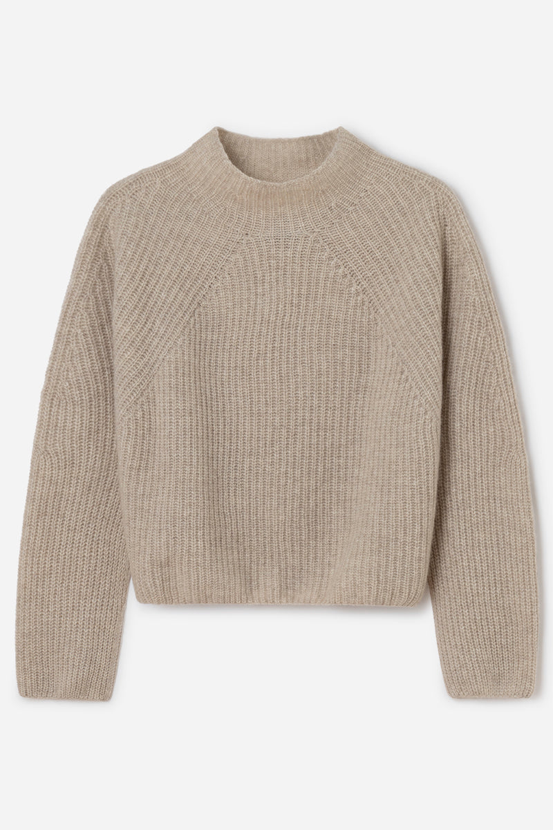 Thick cashmere sweater with perkins collar