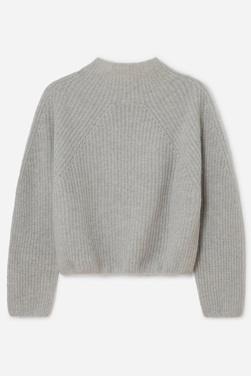 Thick cashmere sweater with perkins collar