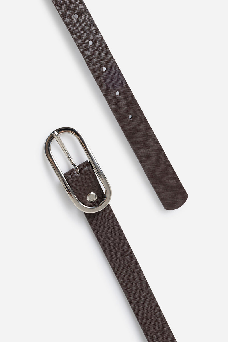 Leather belt with oval buckle