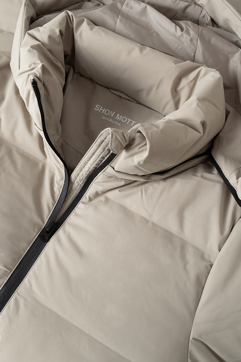 Abrigo largo de pluma