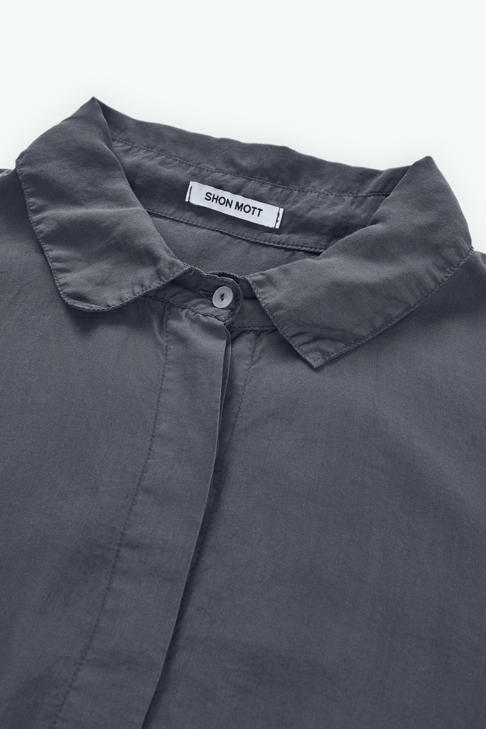 Blusa con cuello polo