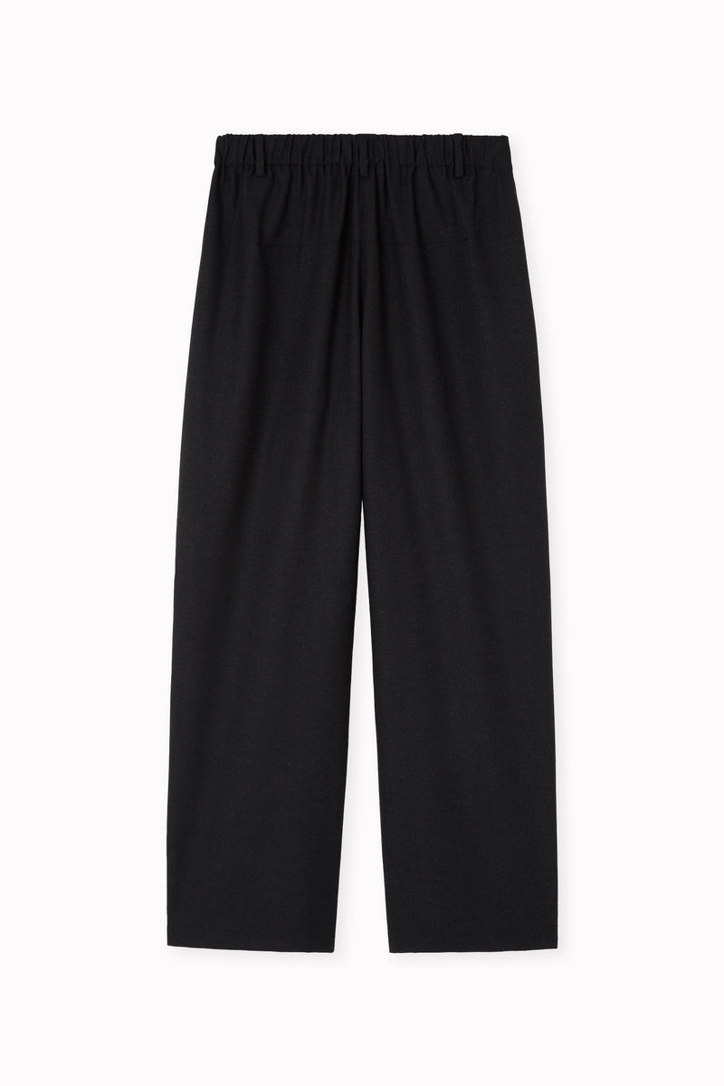 Flannel pants with darts