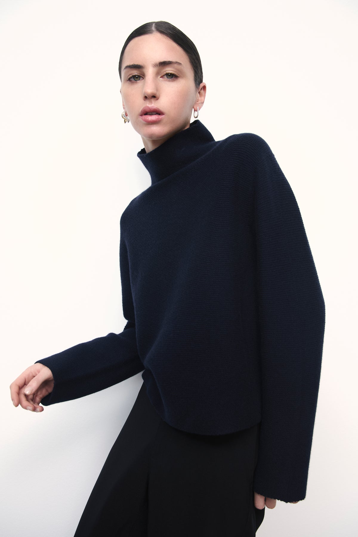 6749894 #color_deep blue