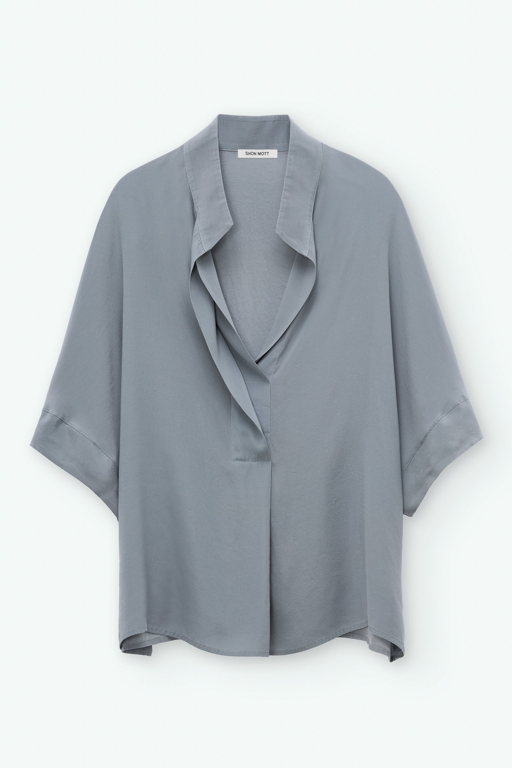 Blusa de seda con cuello mao