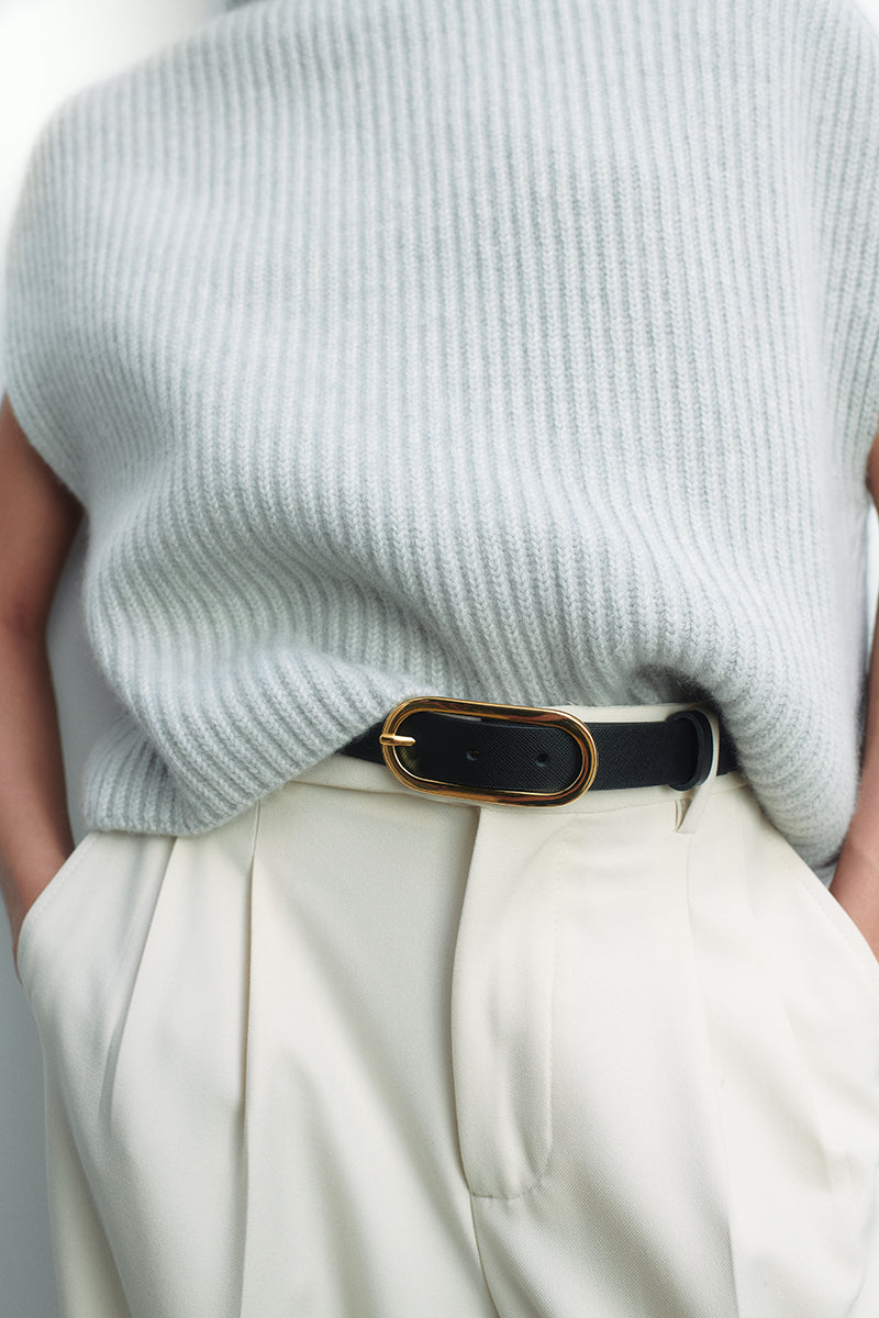 Leather belt with oval buckle