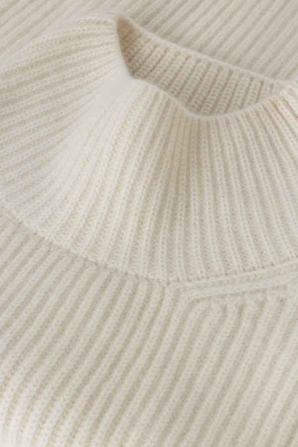 Chaleco de cashmere con cuello vuelto
