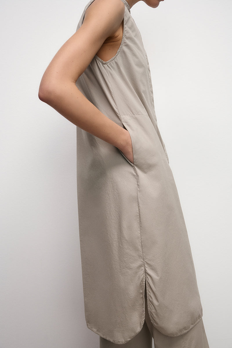 Vestido con cuello mao