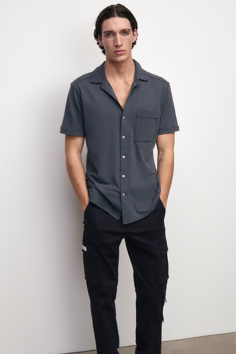Camisa de pique con manga corta