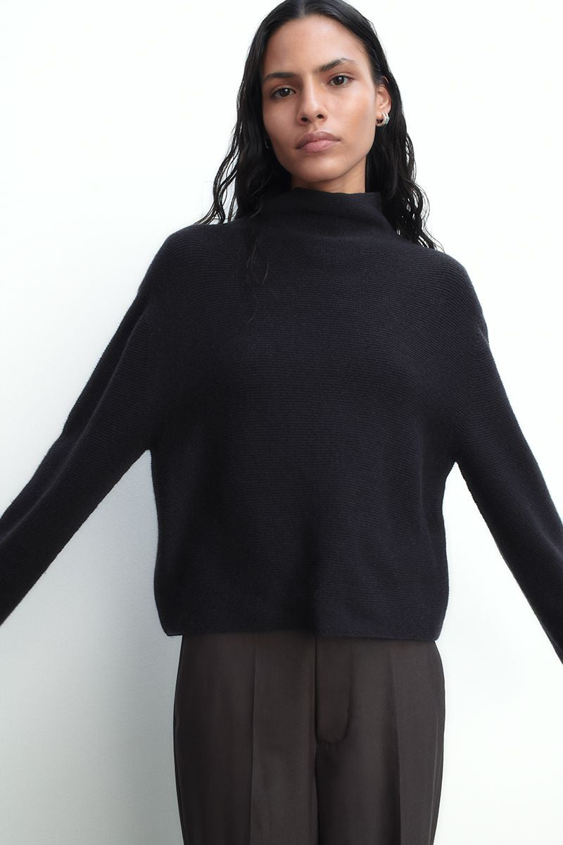 Cashmere sweater with funnel neck